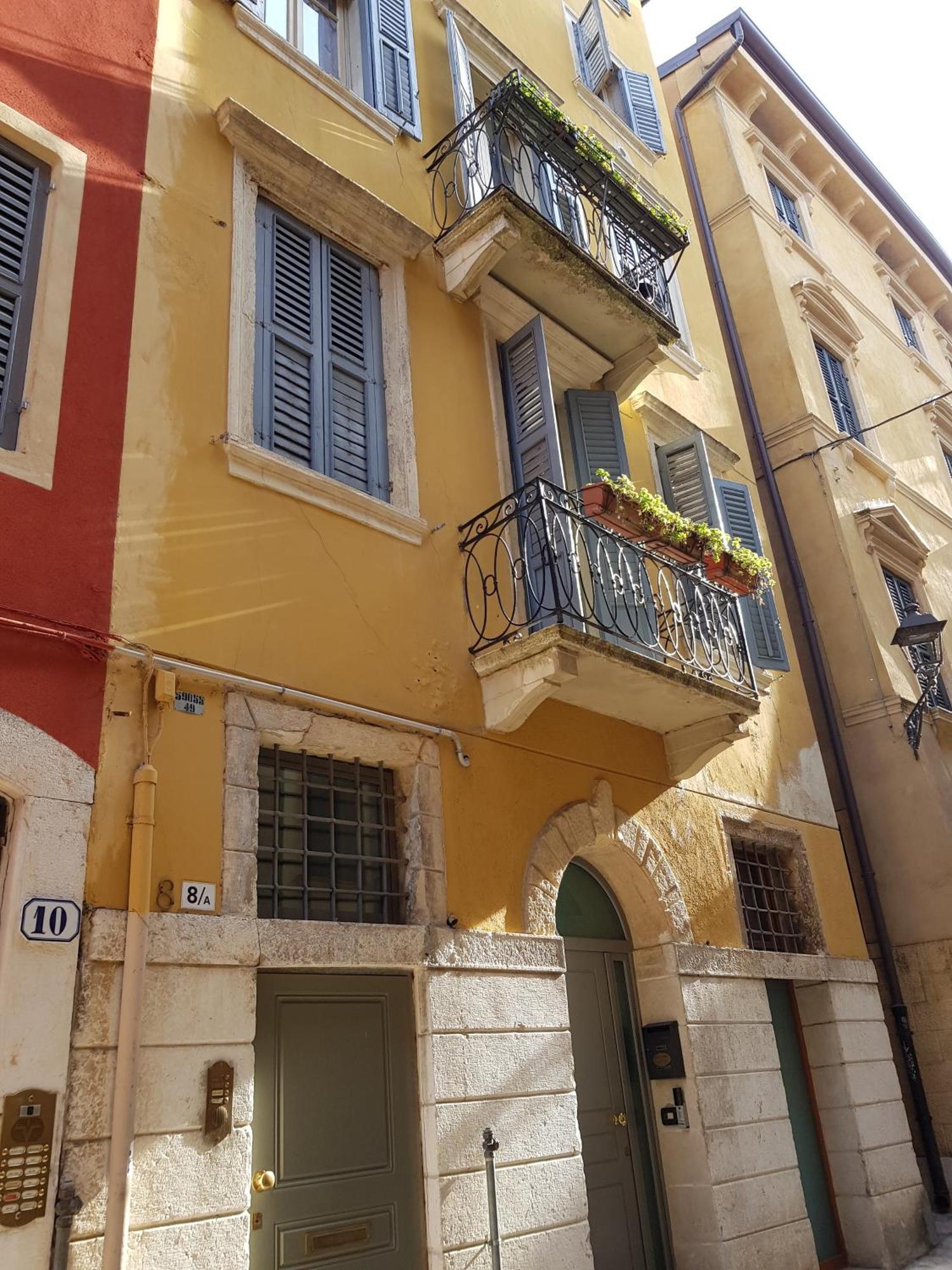 Dimora Scaligera Luxury Apartment Verona Exterior foto